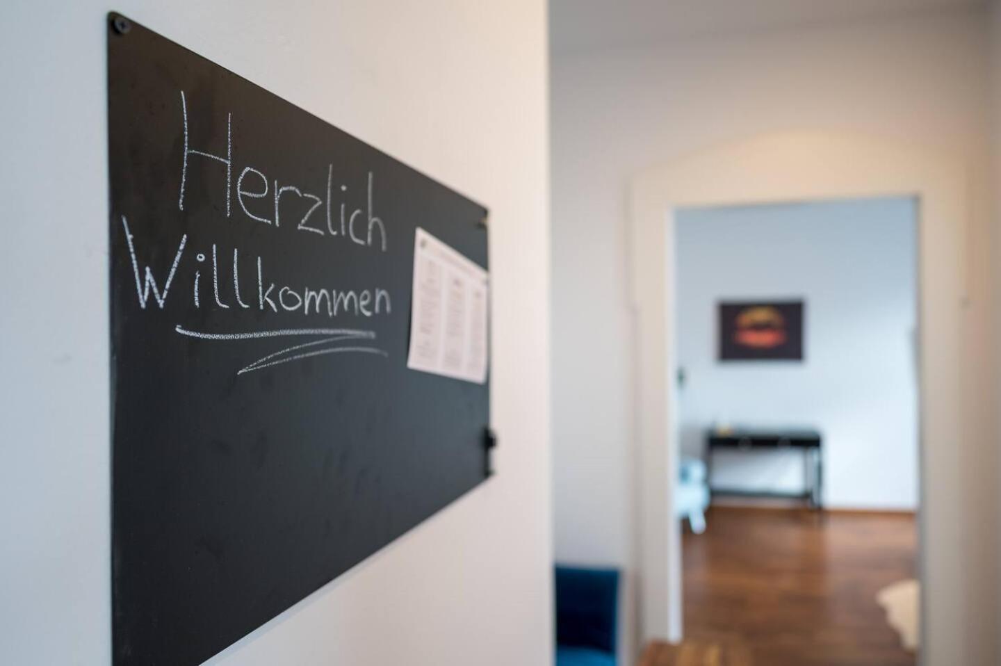 Arbio I Retro Apart Near Leipzig Hauptbahnhof Luaran gambar