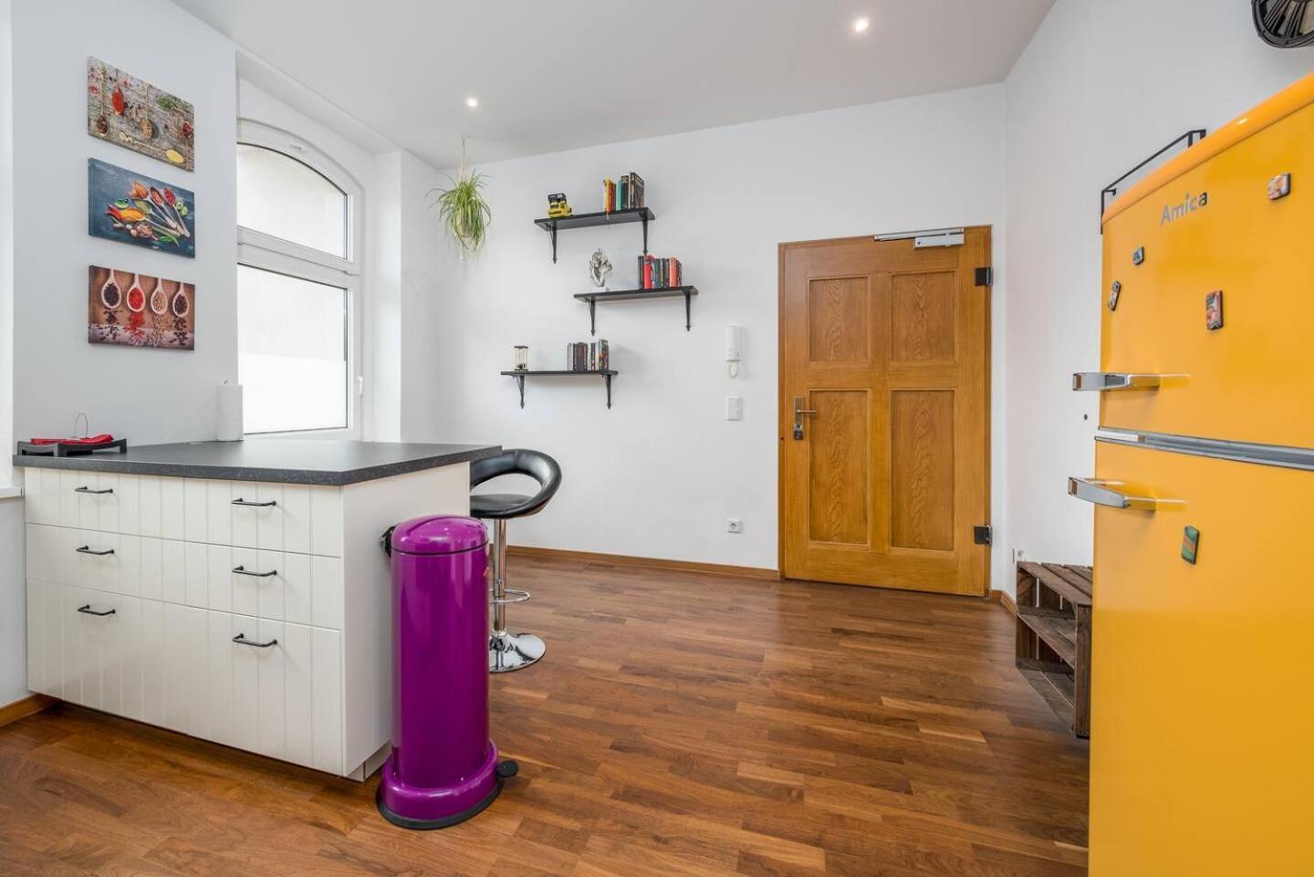 Arbio I Retro Apart Near Leipzig Hauptbahnhof Luaran gambar