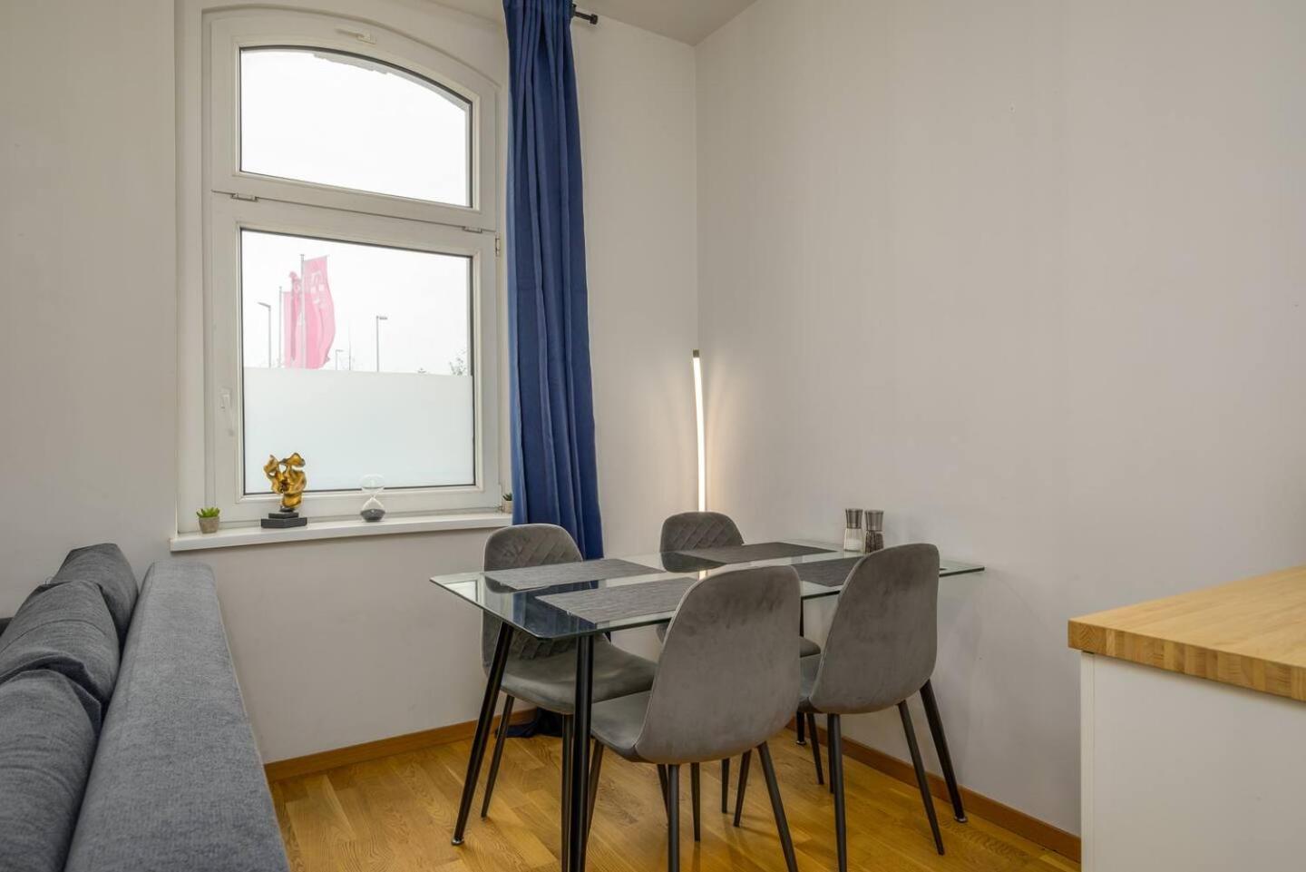 Arbio I Retro Apart Near Leipzig Hauptbahnhof Luaran gambar